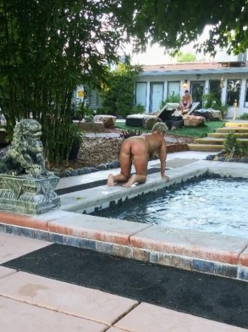 MILF with the Experience to turn your Fantasies into Reality - 1