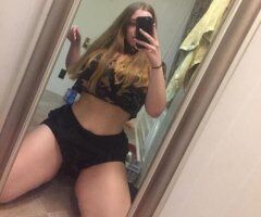 Tall hottie😙 - Image 4