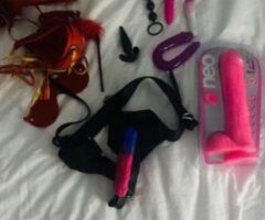 STL Mistress Sammie seeking Submissive Men - Image 5