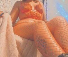 thick, wet & juicy 😘😘💋💦💦 - Image 3