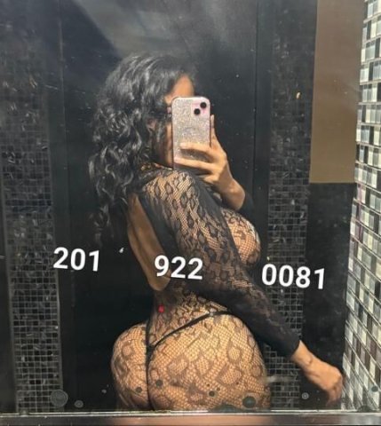 hot latina with nice body 🔥 real pictures 💯 big ass and tits 🍑🍒 naughty and freaky 🔥 - 1