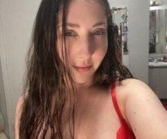 petite cutie with a fat booty 🥰 REAL PICS 💗 - Image 6