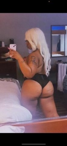 CURVACEOUS , SEDUCTIVE & WET 👅 AVAILABLE NOW 📲 - 1