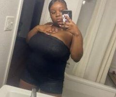 ❤😍😍Thick curvy sexy down to earth women with a smile that will make you fall in love. - Image 2