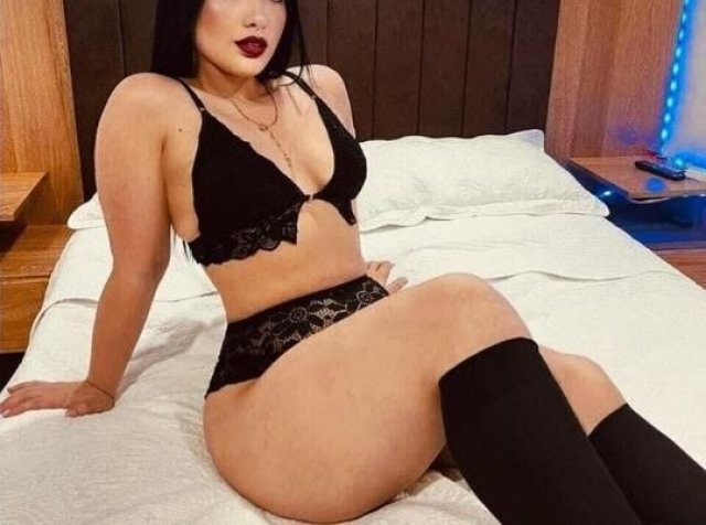 Ven y reljate con un masaje cuerpo a cuerpo soy muy accesible - 1