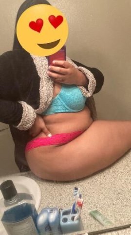 Diamond here come see me now you wont be disappointed😘 - 1