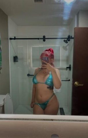 bombshell 🍒 - 1