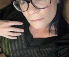 Busty, sexy, and mature let me be your sweet escape - Image 2