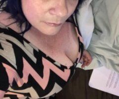 Busty, sexy, and mature let me be your sweet escape - Image 4