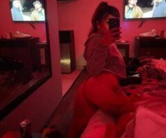 outcall horny AF lets play - Image 4