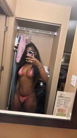 Here to make your DREAMS come true 💦 💜 WETTEST you've ever had 💋 - 1