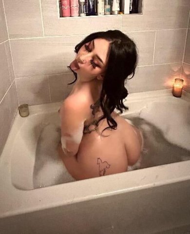 Sexy, Flexible, Tall Snow Bunny 🐰 💕 All Natural All Real 💯 Experience the Unique Sensations of Sage ✨💋 - 1