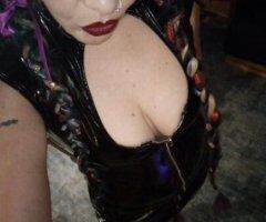 Inland Empire escorts - available for incalls 💋German gothic exotic hottie