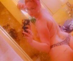 Indianapolis escorts - Available Now...Also doing duo's w/ Whitney