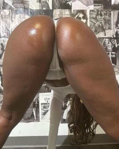outcall onlyspecials snow. ebony creamy love - 1