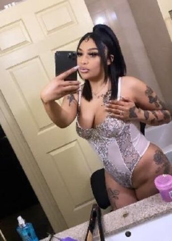 Looking for a person with a good heart and treat me with love❤️❤️❤️✅I can Host or visit your place✅ and 🚗Car Fun - 1