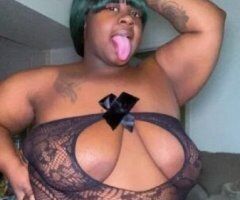 Sexy Wet Pussy Bbw 🥵💦💦 - Image 2