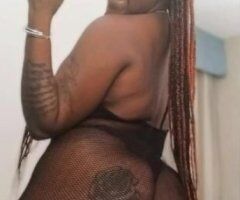 NEW 304🫦💛Creamy Dreamy this pussy gets wet💦 - Image 3