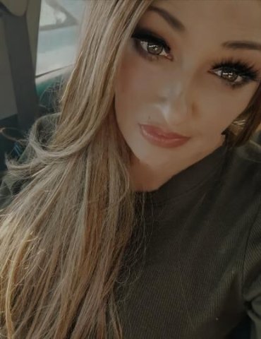 Finally Back in Santa Ana! Content for Sale! No Pre-Payment. Delightfully Down to Earth Milf Available to host off of the 55 & Dyer. Free Parking. Private Room Entrance - 1