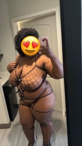 YOUR CHOCOLATE FANTASY 🍫 THURSDAY . SPECIALS YOU CANT TURN DOWN DADDY! - 1