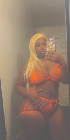 NEW Here Available Now, $100 Hhr Special 🫵dont miss out !! 😘💦CREAMY💦DREAMY💦SENSATIONAL 🥰UNFORGETABLE EXPERIENCE ✨READY TO PLEASE NOT TEASE 😉👅💫 INCALLS ONLY - 1