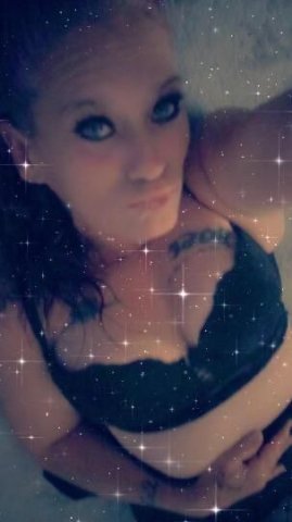roxxxie will rock your socks off - 1