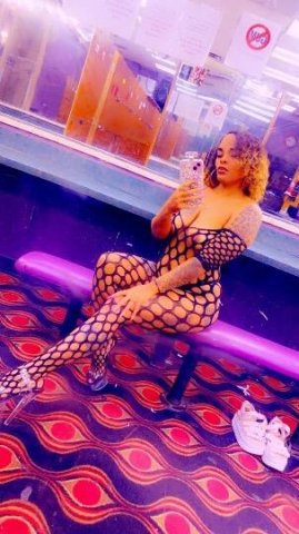 WONT BE HERE LONG COME HAVE SOME FUN WITH ME 💦💸🌹✨ - 1