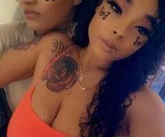 STOP & LOOK . come play , 2 girl specials - Image 5