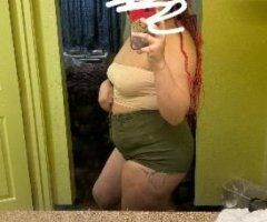 NEW HERE WET AND READY 👅💦 - Image 2