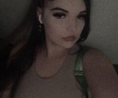 come see ROYALTTYYLOVE - Image 3