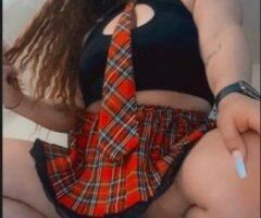 Incall is Quiet, Discreet, with a Soaking, Wet, Voluptious treat waiting for you🥰🍪🍩🍭 Dont like bbw's! Let me be your exception‼💕🫶🏽 Short, thick, and a Squirter🌊🤗💕 🚨 Right off I-5 ‼💕 - Image 4