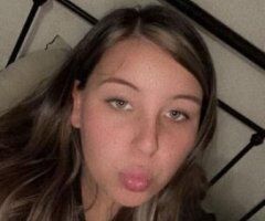 hey babe back in town for a couple days cum see me 😘😘😩 - Image 4