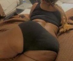 AUNTIE - Image 2
