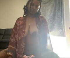 Kansas City escorts - come warm up with me! shift workers and truckers welcome!