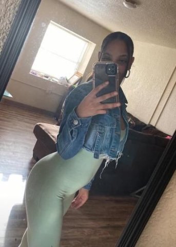 Back in TOWN 😻 🍭 cardates only 24/7😘 - 1