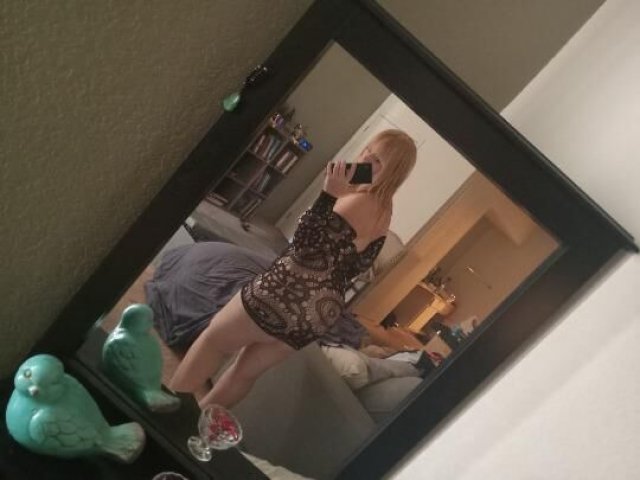 INCALL AVAILABLE😈😈😈🌜ITS COLD CUM JOIN ME UNDER THE COVERS🥶🥶🥶🥶🌞💦🙀 - 1