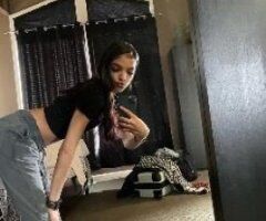 Los Angeles escorts - Wet Petite Latina