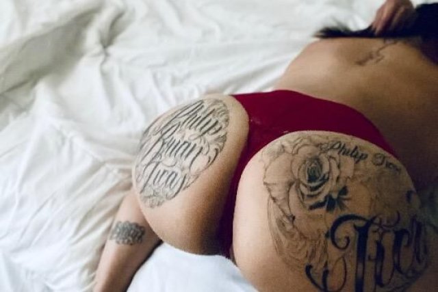 •TATTOOED BOMB SHELL AVAILABLE IN OC FOR INCALL• - 1