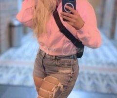 All-Natural, Curvy, Girl Next DoorVerified & Highly Reviewed - Image 9