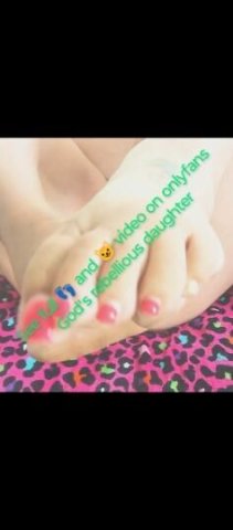 🩷 Gentlemens choice 🩷 softgirl 🩷 clean aesthetic 🩷 sub my Onlyfans 🩷 diverse unique content 🩷 DMs & pic exchanges 🩷 - 1