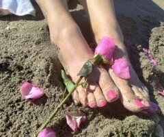 🩷 Gentlemens choice 🩷 softgirl 🩷 clean aesthetic 🩷 sub my Onlyfans 🩷 diverse unique content 🩷 DMs & pic exchanges 🩷 - Image 8