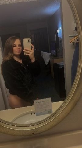 petite & skinny 🤤 Ready now ! Incall only 📲 Ukiah 📍 - 1