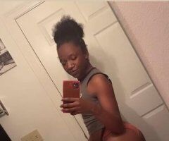 in and outcalls available - Image 2