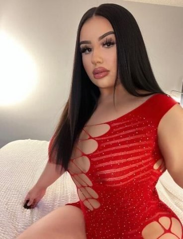 BIG BOOTY BOMBSHELL - 1