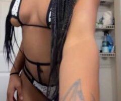 Available🍑high vibrations only , respectfully 🤍 - Image 1