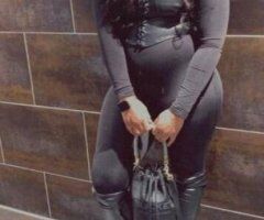 SEXY THICK CARAMEL DROP 🍯 LET ME SUCK YOUR LOLIPOP 🍭🫦💦 - Image 3