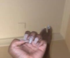 FETISH QUEEN!! FEET!! DOM! 2 girl specials - Image 3