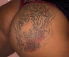 2 girl Facetime Shows ONLY 😍💦 Make Me Squirt ' Watch Me Cum - Image 4