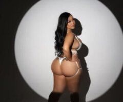 SEXY EXOTIC THICK ASIAN PLAYMATE🥡🧧🥢🥠 - Image 5