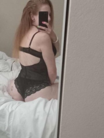 sexy real redhead for you! come see me for some car fun or i can go to u - 1